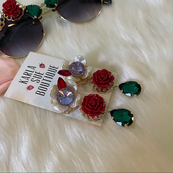 Luxurious Unique Sunglasses Set - Picture 4 of 5